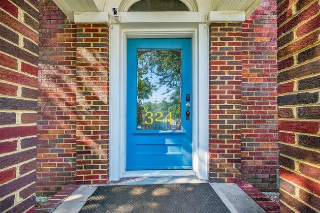 Building Photo - 324 W Alabama St