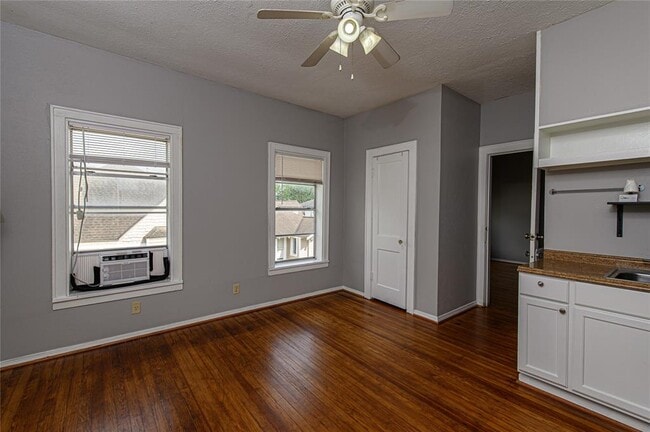 Foto del edificio - 4620 Clay St