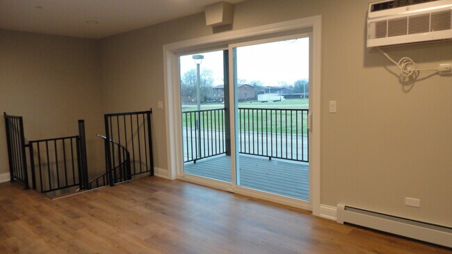 Building Photo - 9 Willow Way