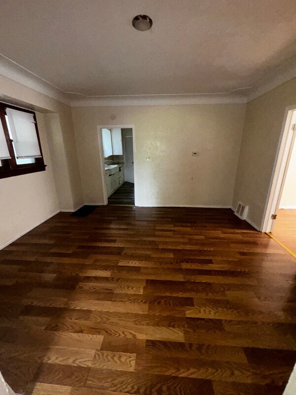 Foto del edificio - 319 E Streicher St