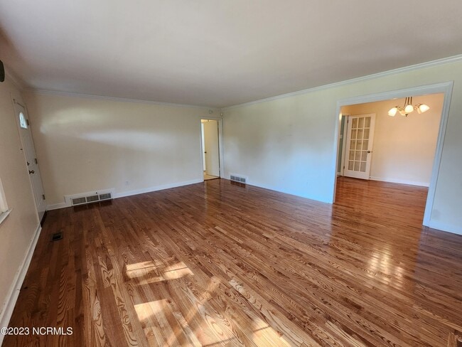 Foto del edificio - 607 River St