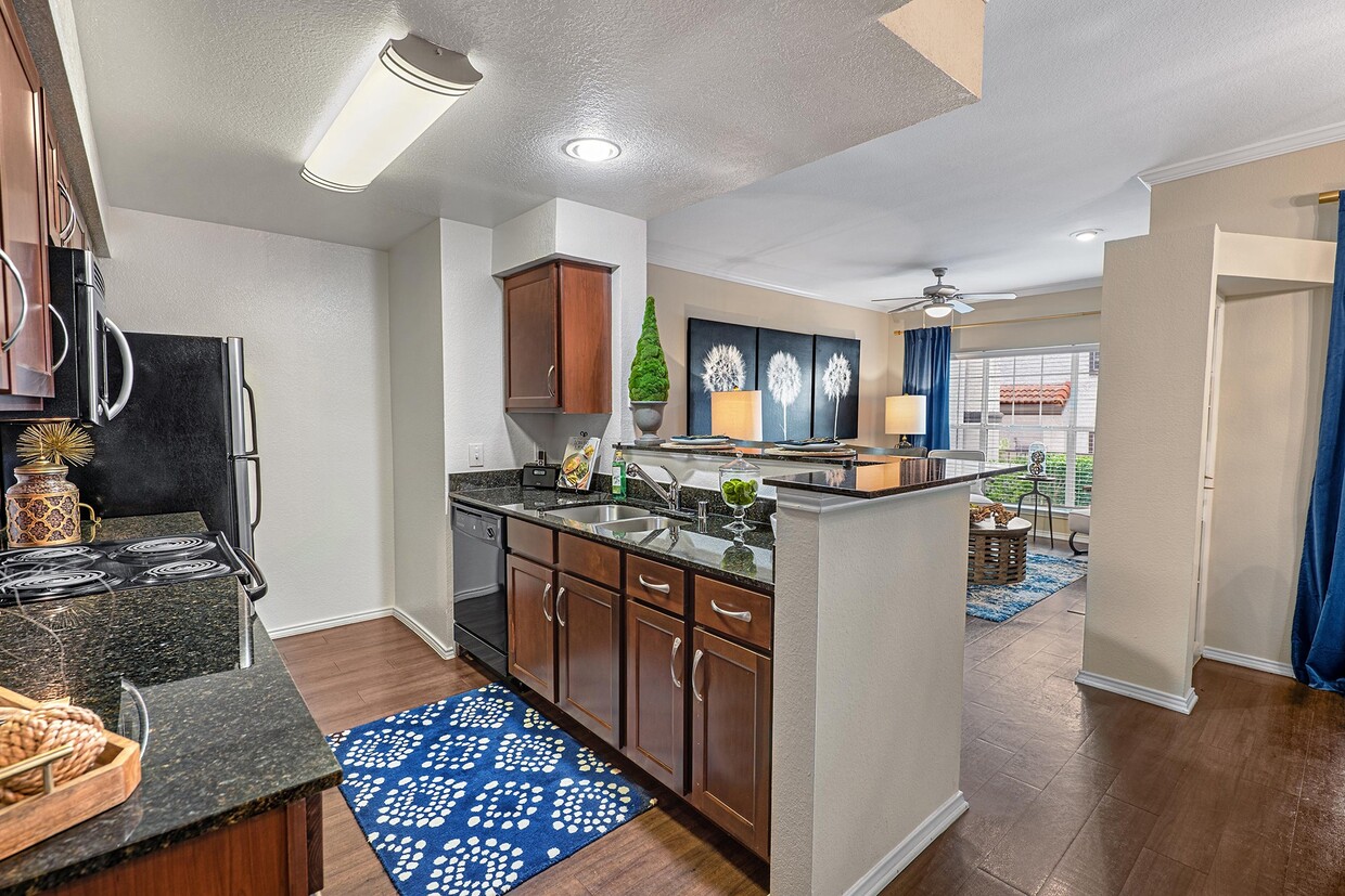 Windsor on White Rock Lake Apartments 9191 Garland Rd Dallas, TX