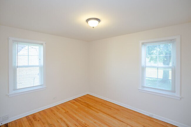 Foto del edificio - 4262 W Nelson St