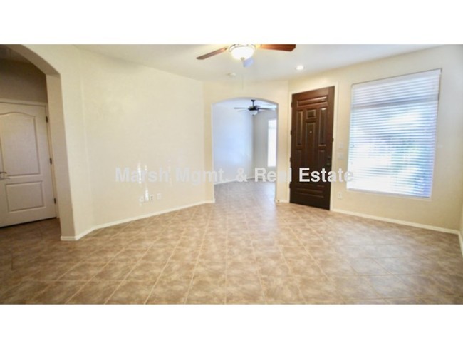 Building Photo - Beautiful single level 2 bedroom home in C...