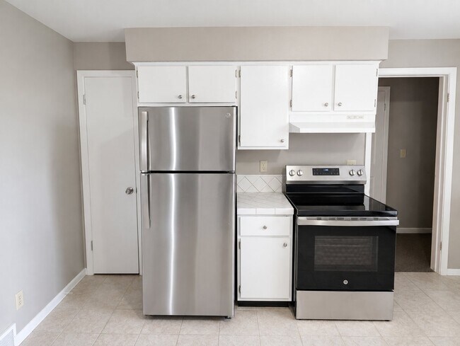 Foto del edificio - 302 Meadow Ln