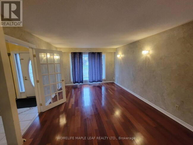 Building Photo - 4 Ashurst Crescent