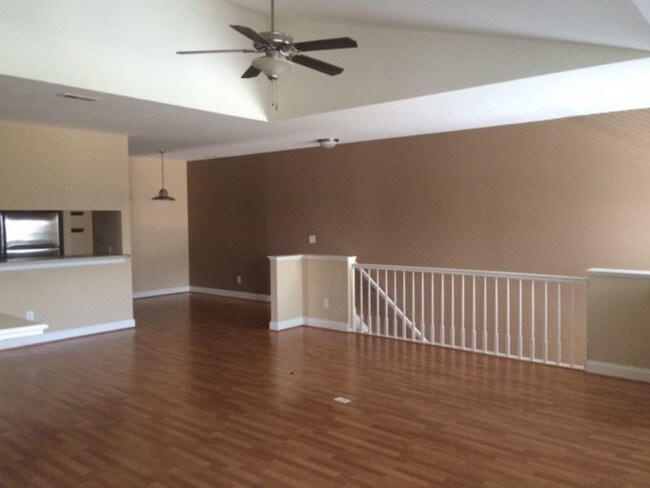 Foto del edificio - 1934 Tara Ct