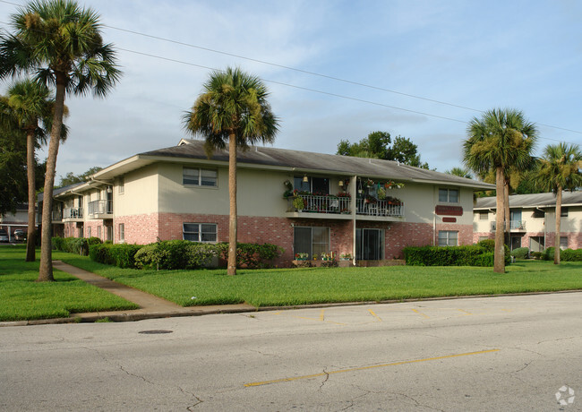 Town & Lake Garden Apartment Apartments - Sanford, FL | Apartments.com