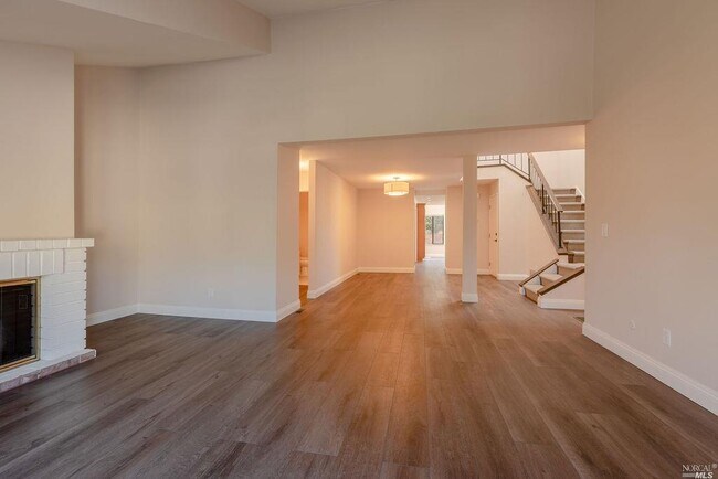 Building Photo - 52 Flicker Dr