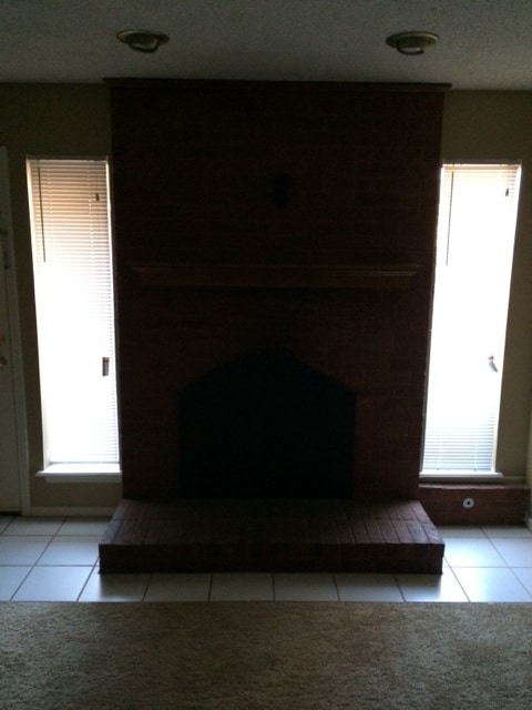 Building Photo - 8605-8607 Southridge Dr