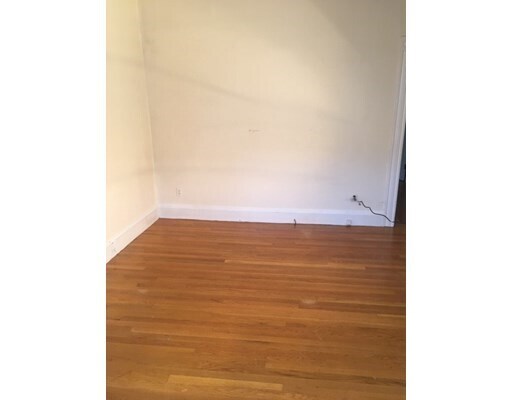Foto principal - 121 Chestnut St