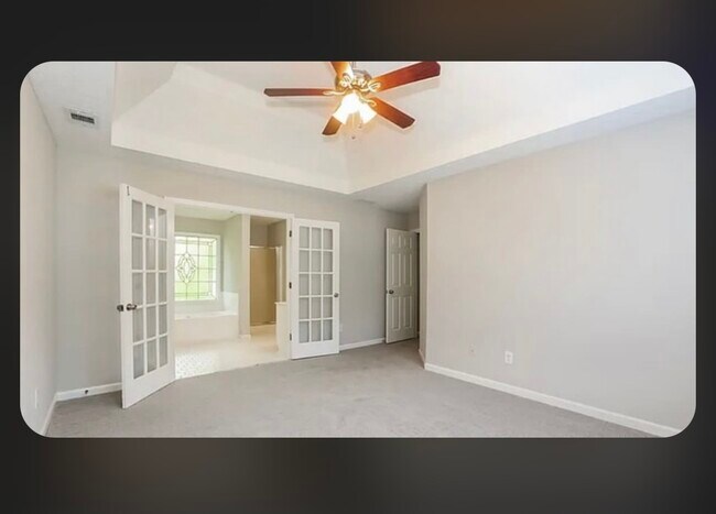 Building Photo - 715 Johns Landing Way