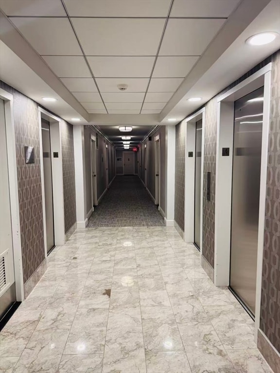 Foto del edificio - 2 Hawthorne Pl