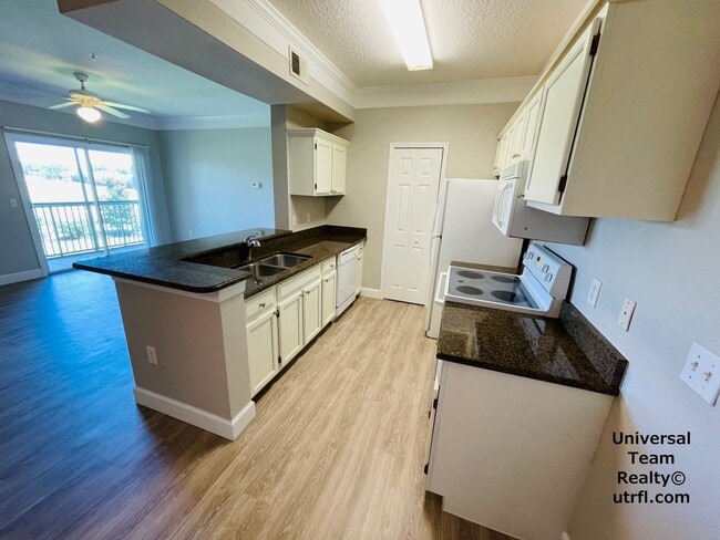 Photo - 11480 Villa Grand Townhome