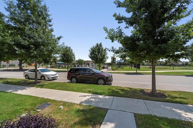 Building Photo - 1805 Artesian Spgs Xing