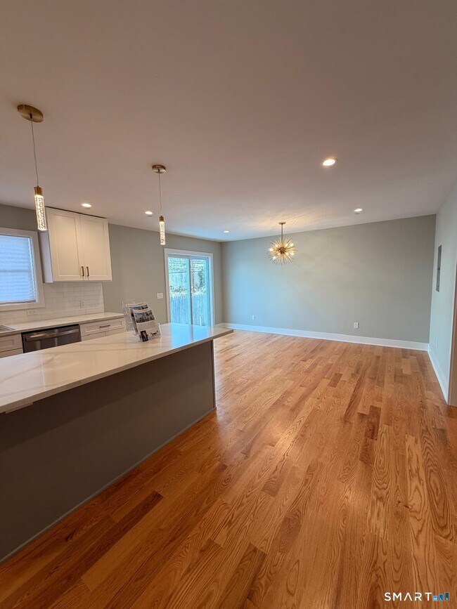 Foto del edificio - 20 Bouton St