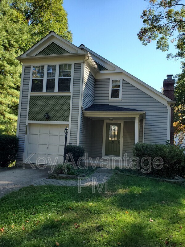 Building Photo - 15248 Larkspur Ln
