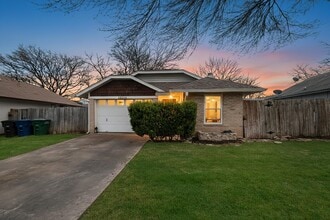 Building Photo - 12114 Stoney Bend St