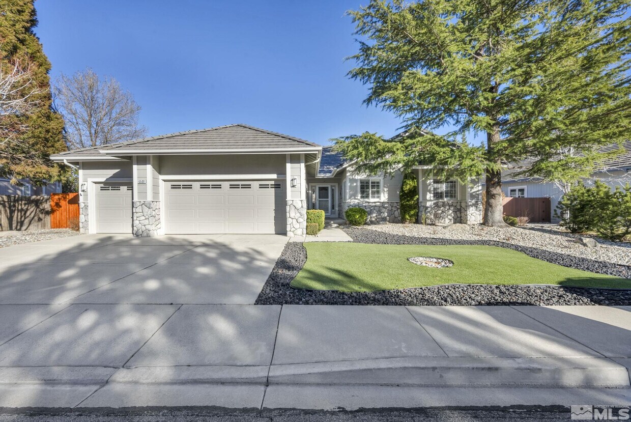 Foto principal - 6500 Brookview Cir