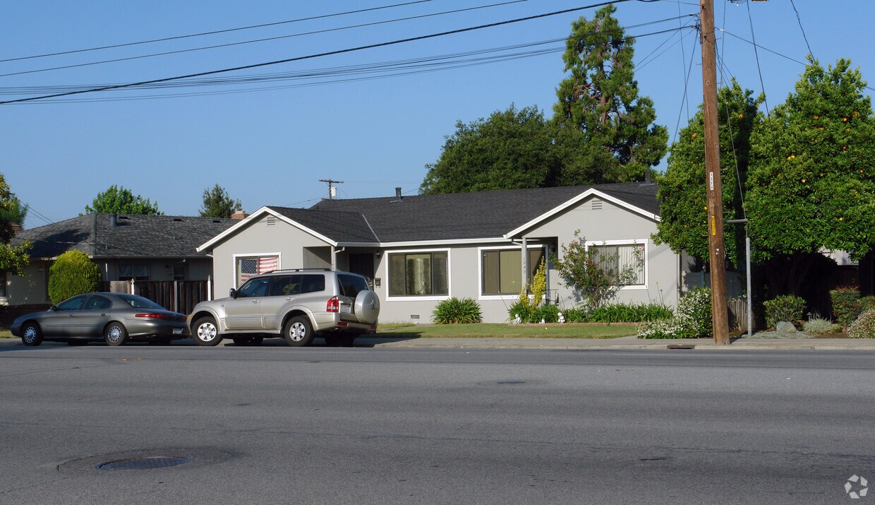 Building Photo - 1449 Meridian Ave
