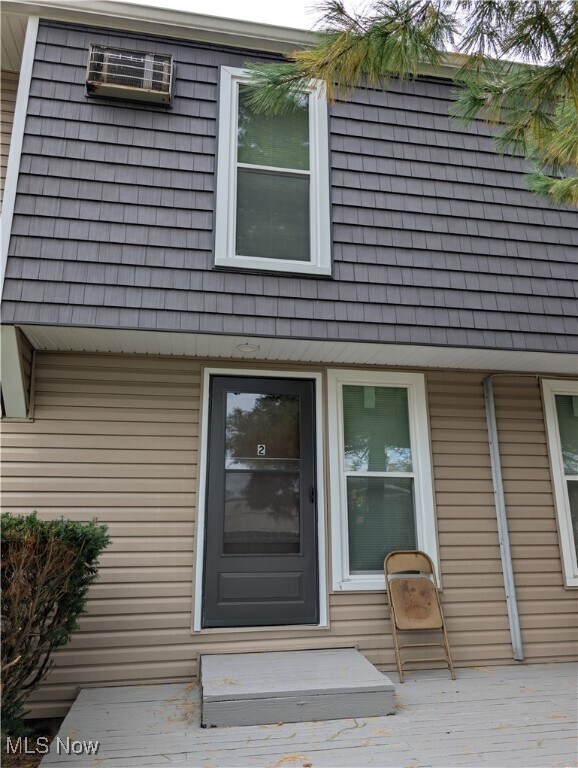 Foto del edificio - 595 Dayton St