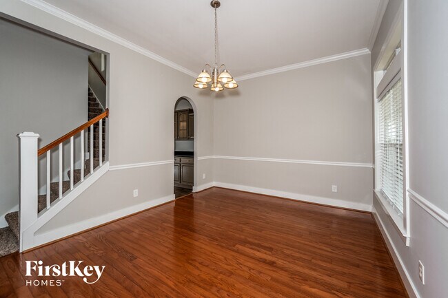 Foto del edificio - 4598 Clubview Dr