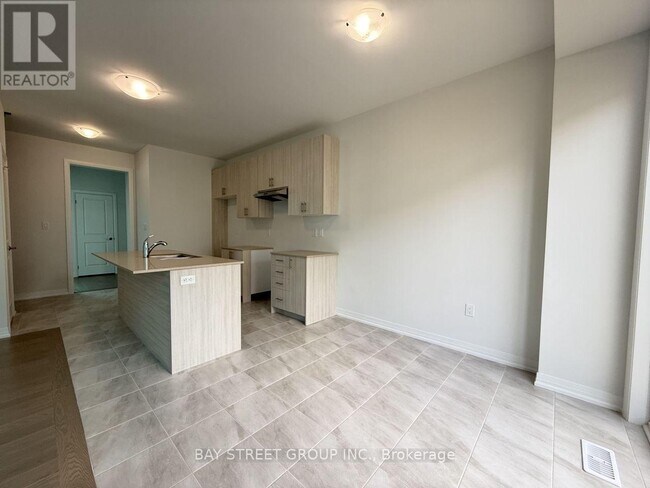 Building Photo - 1034 Valhalla Ter