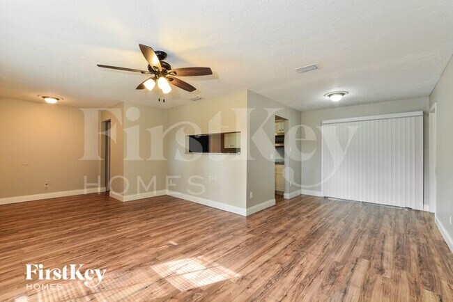 Building Photo - 561 Hibiscus Road