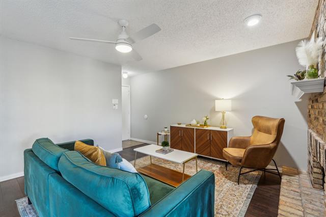 Foto del edificio - 15151 Berry Trail