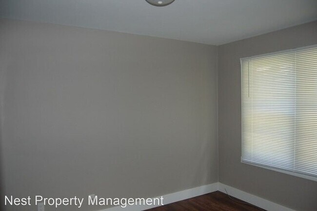 2 br, 1 bath House - 224 S Governor St photo'
