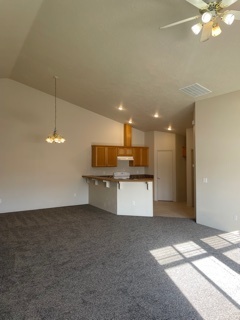 Building Photo - 3 bed 2 bath duplex in Nampa