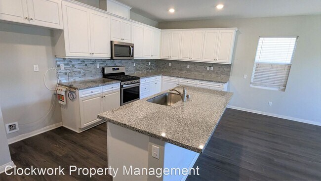 Building Photo - 5 br, 3.5 bath House - 2822 E Howlett Ln
