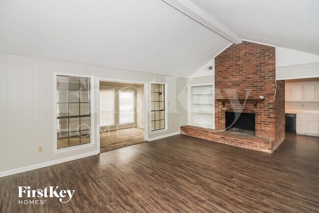 Foto del edificio - 4119 Friendship Ln