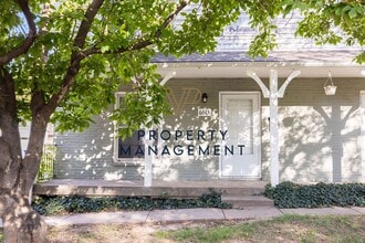 Building Photo - 6643-6645 Floyd St