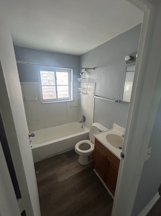 Photo - 708 Oxford Ave (Dayton, OH) Apartment