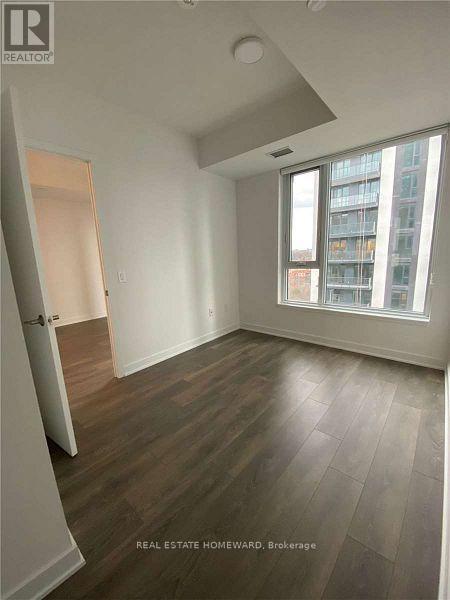 Photo du bâtiment - 35 Tubman Ave