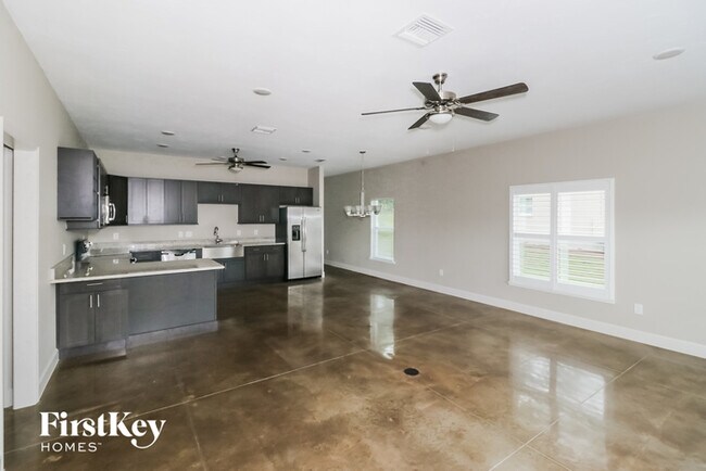 Foto del edificio - 218 Forest Park Ln