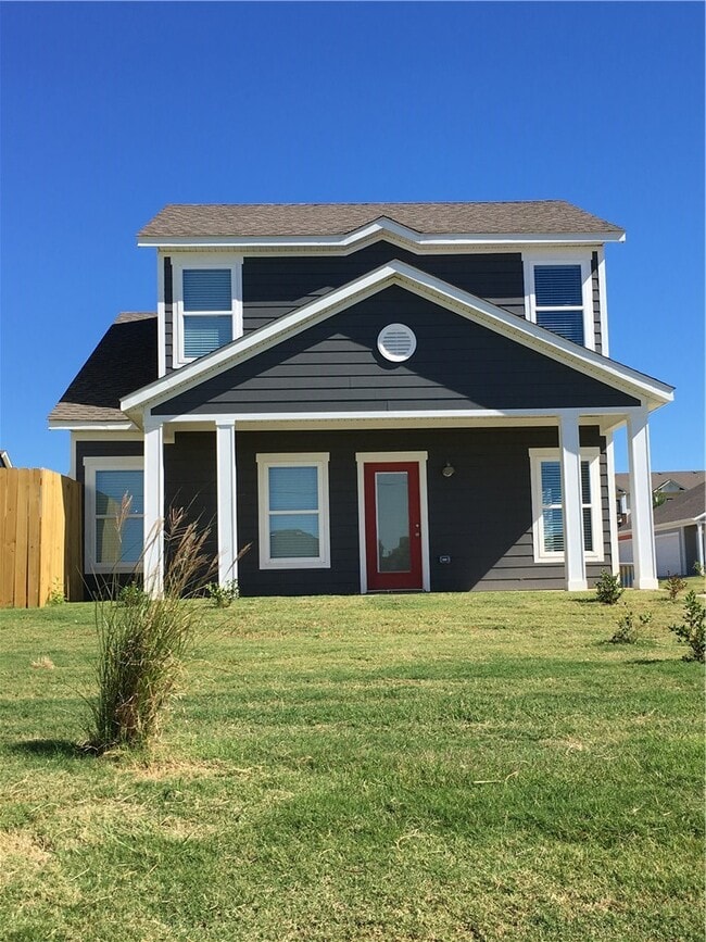 Building Photo - 1659 N Izard Ln