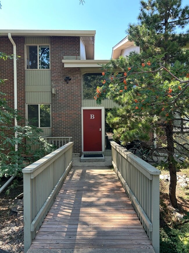 Spacious, Light-Filled 2-Bedroom Apartment... - Spacious, Light-Filled 2-Bedroom Apartment...