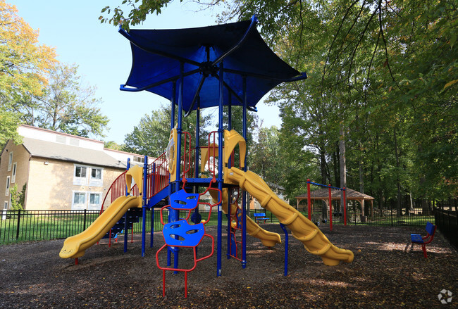 Playground - Potomac Ridge Apartments