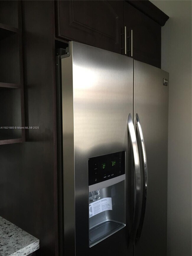 Foto del edificio - 1340 NE 177th St