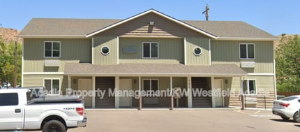 Building Photo - 1430 S 4th Ave