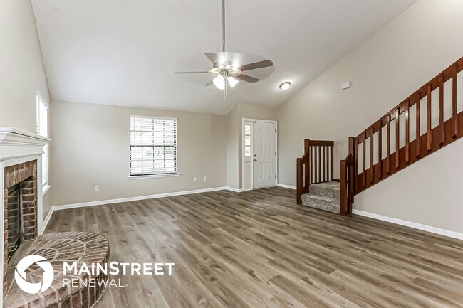 Foto del edificio - 12636 Misty Mountain Dr E