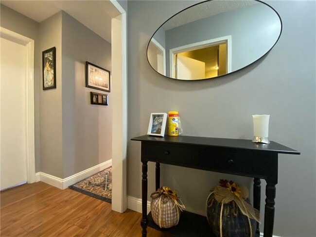 Building Photo - 1203 W North Ave