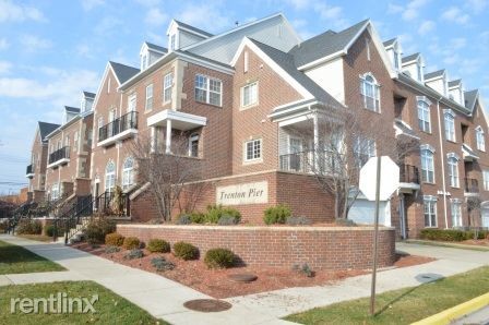 2 br, 1.5 bath - 116 West Rd - 2 br, 1.5 bath  - 116 West Rd