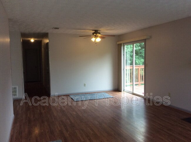 Foto del edificio - 2882 Silver Maple Ct