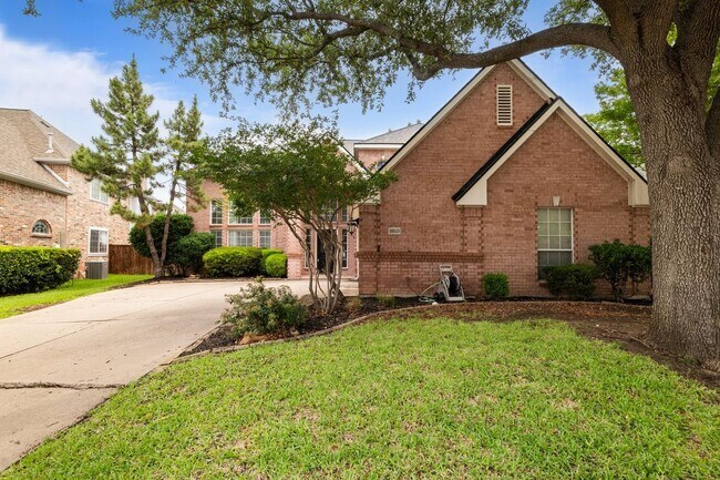 Foto del edificio - 5910 Spring Hill Dr