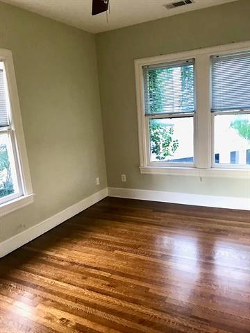 Foto del edificio - 5347 Lewis St