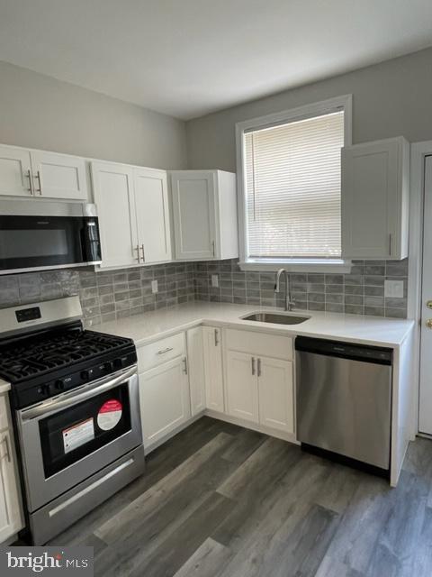 Building Photo - 2124 S Chadwick St