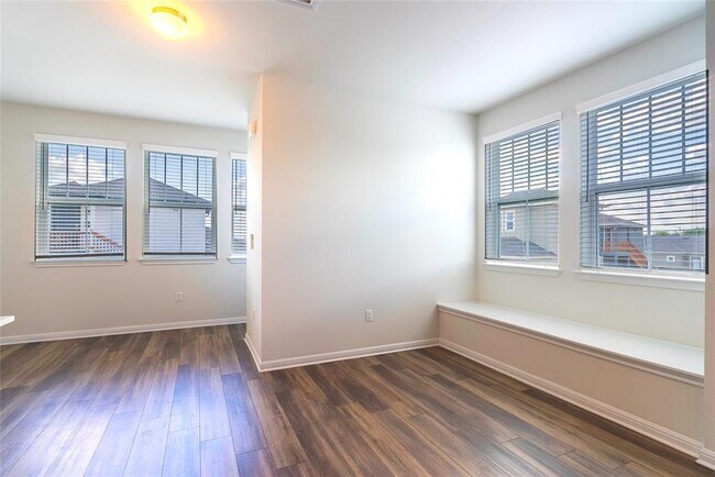 Foto del edificio - 7829 Colton-Bluff Springs Rd